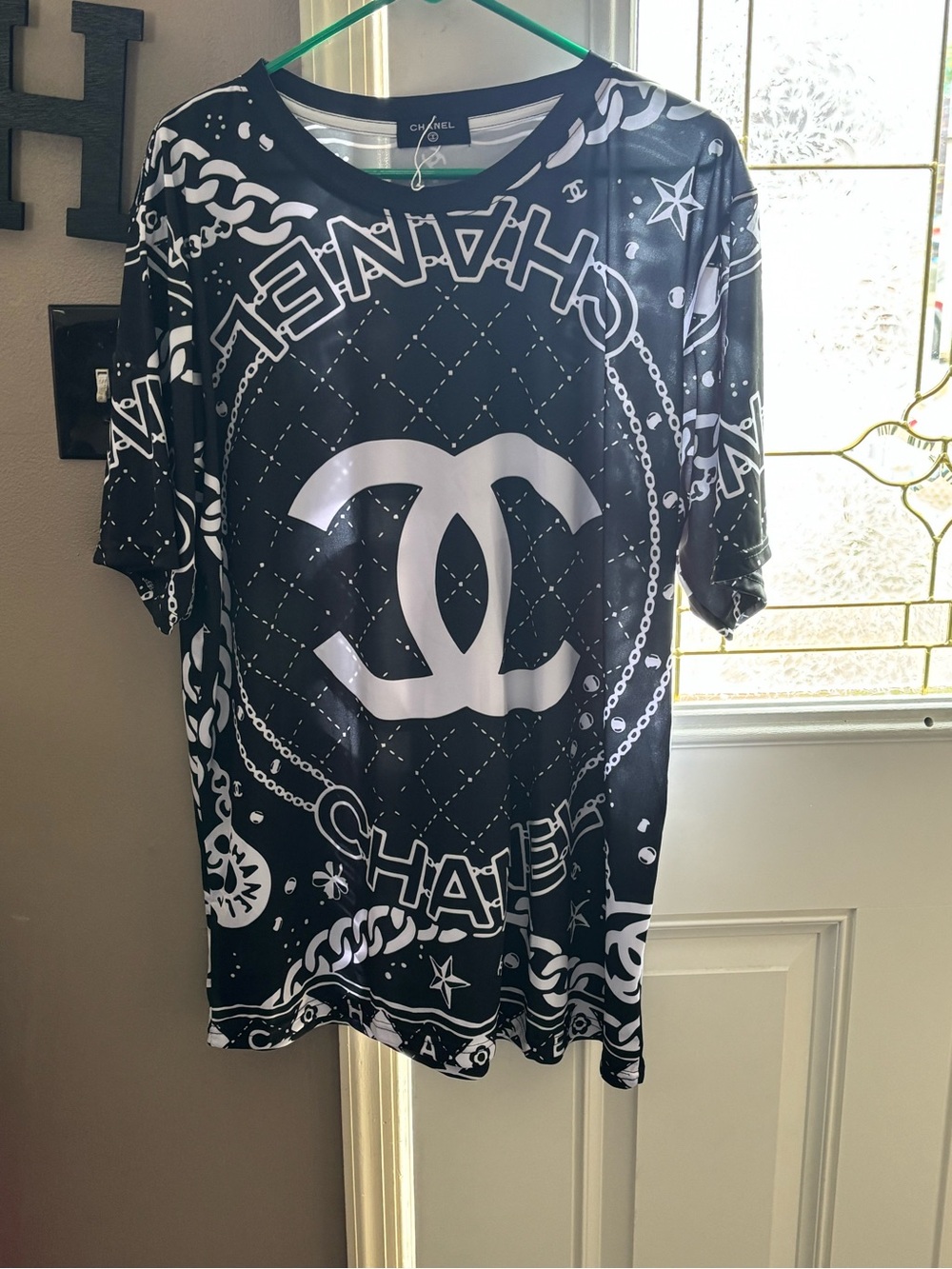 CHANEL Black and White CC Logo Graphic Tee